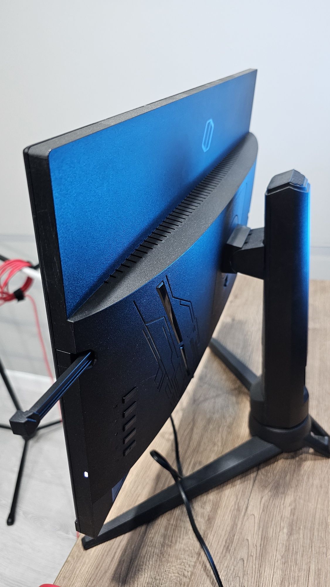 Игровой монитор 24" Samsung Odyssey G3