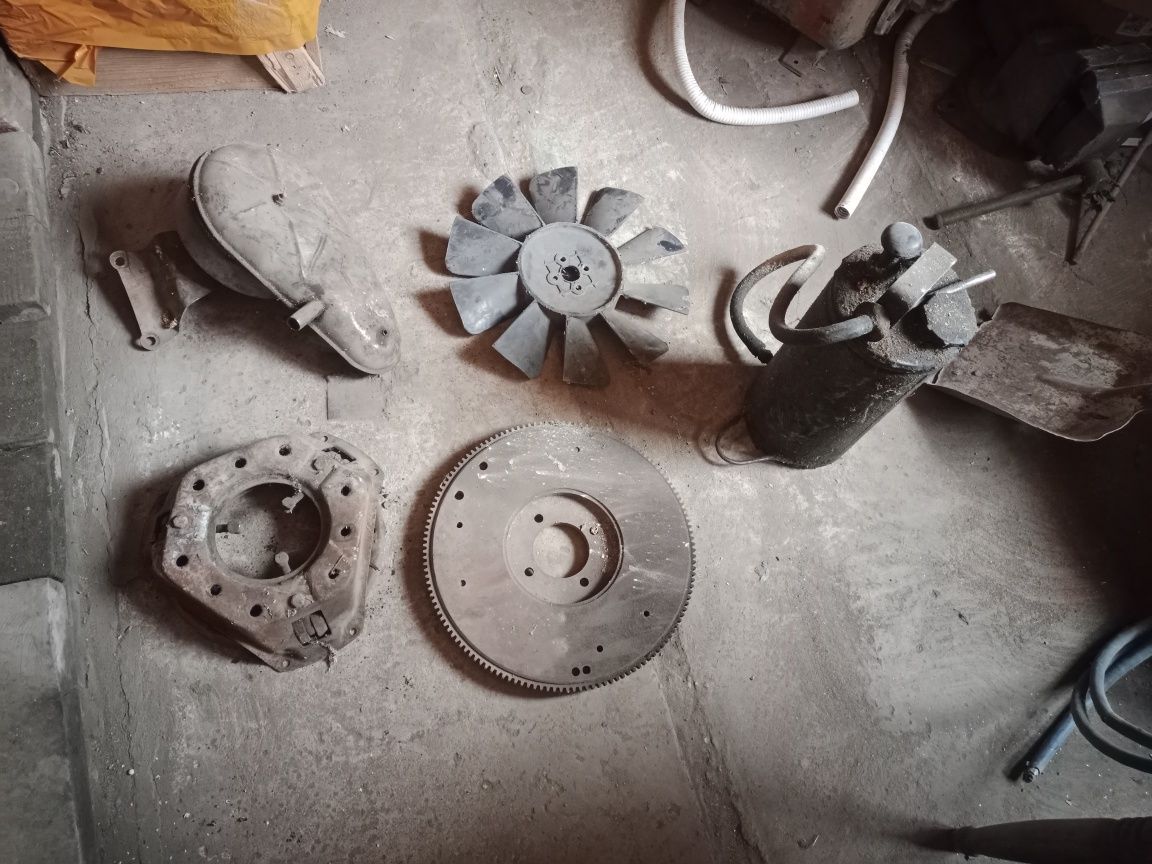 Продаю запчасти доя уаза