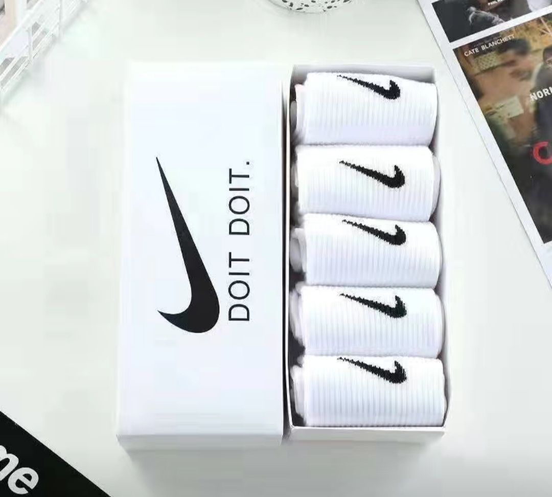 Легкие спортивные носки унисекс Nike Everyday для мужчин и женщин