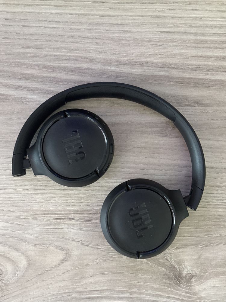 Продаю наушники JBL TUNE 510bt