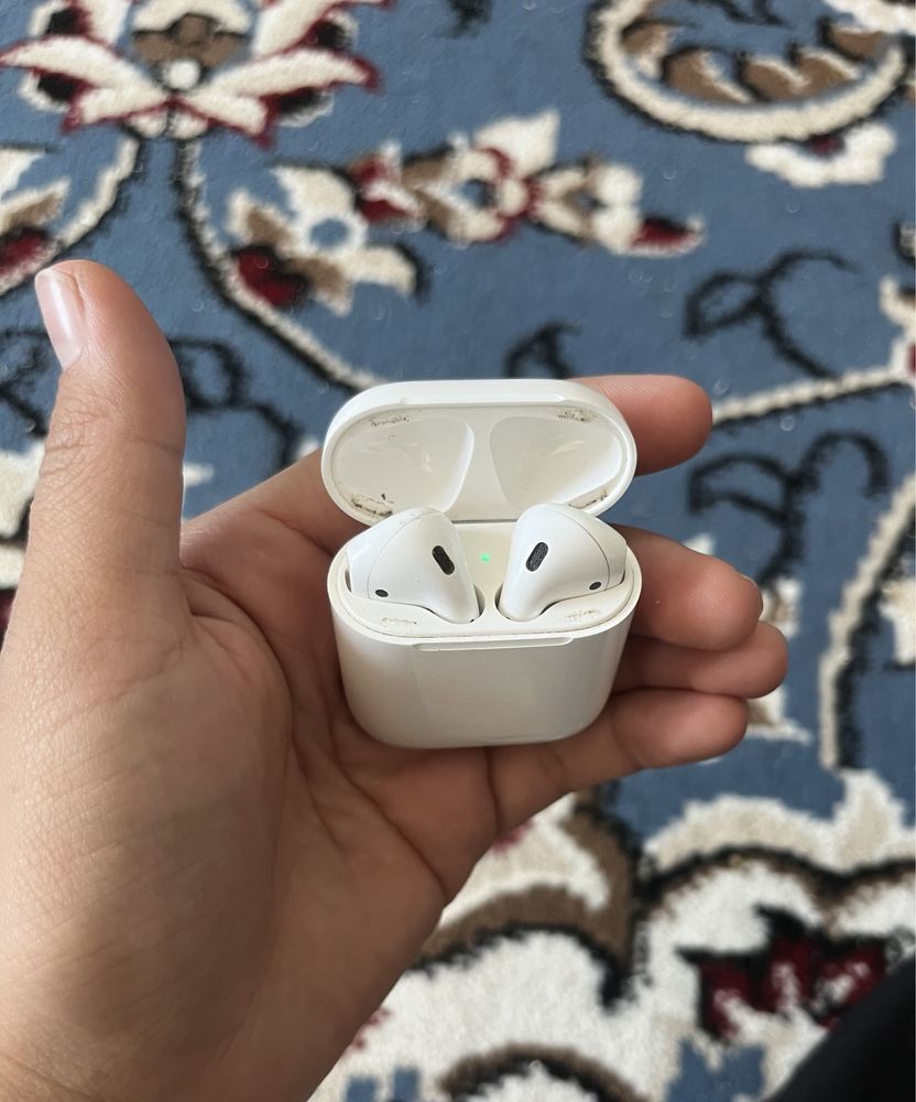 Airpods 2 в хорошом состояний