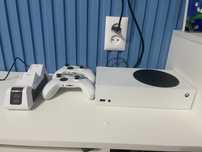Xbox series s +2 геймпада