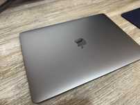 Продам MacBook pro 13, 2020 года, 8 RAM, SSD 256