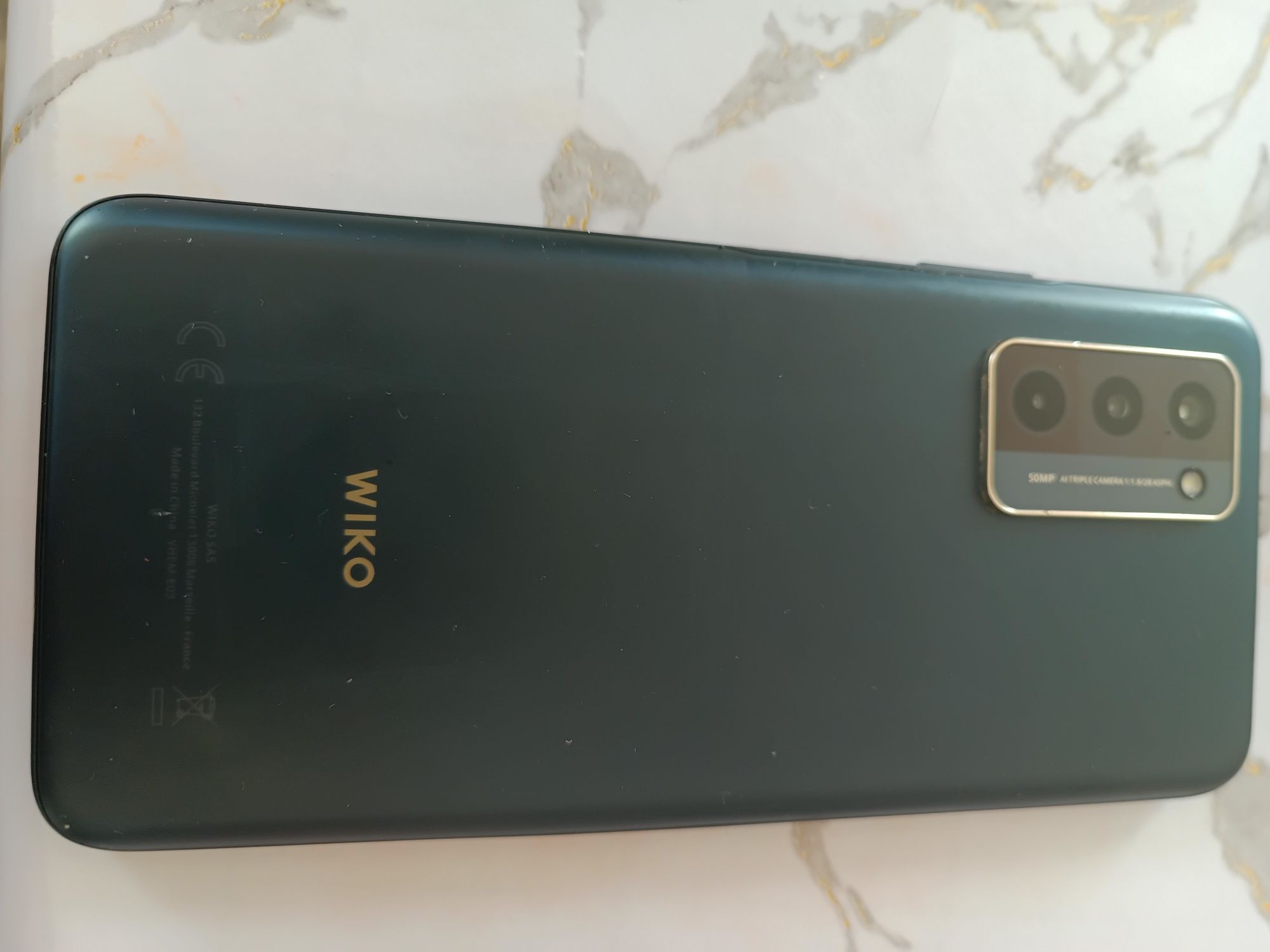 Смартфон Wiko 10 в идеальном состоянии