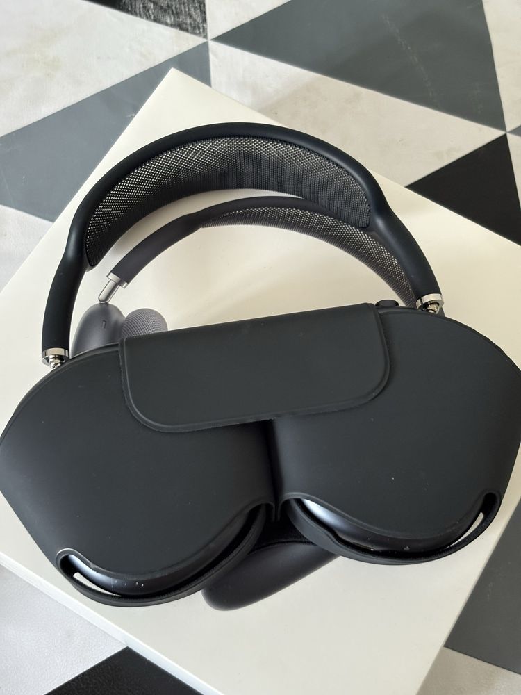 Продам AirPods Max 2
