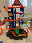 Продам наборы Hot Wheels