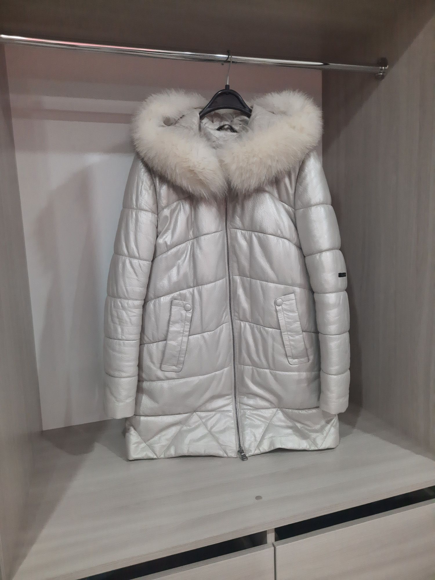 Продам женские вещи