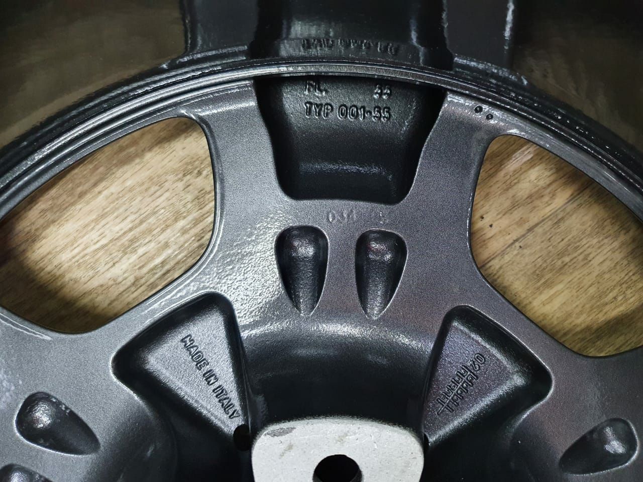 Диски Opera O.Z 2 Racing R18 одноширокие  5*114 ЕТ30 J9,5