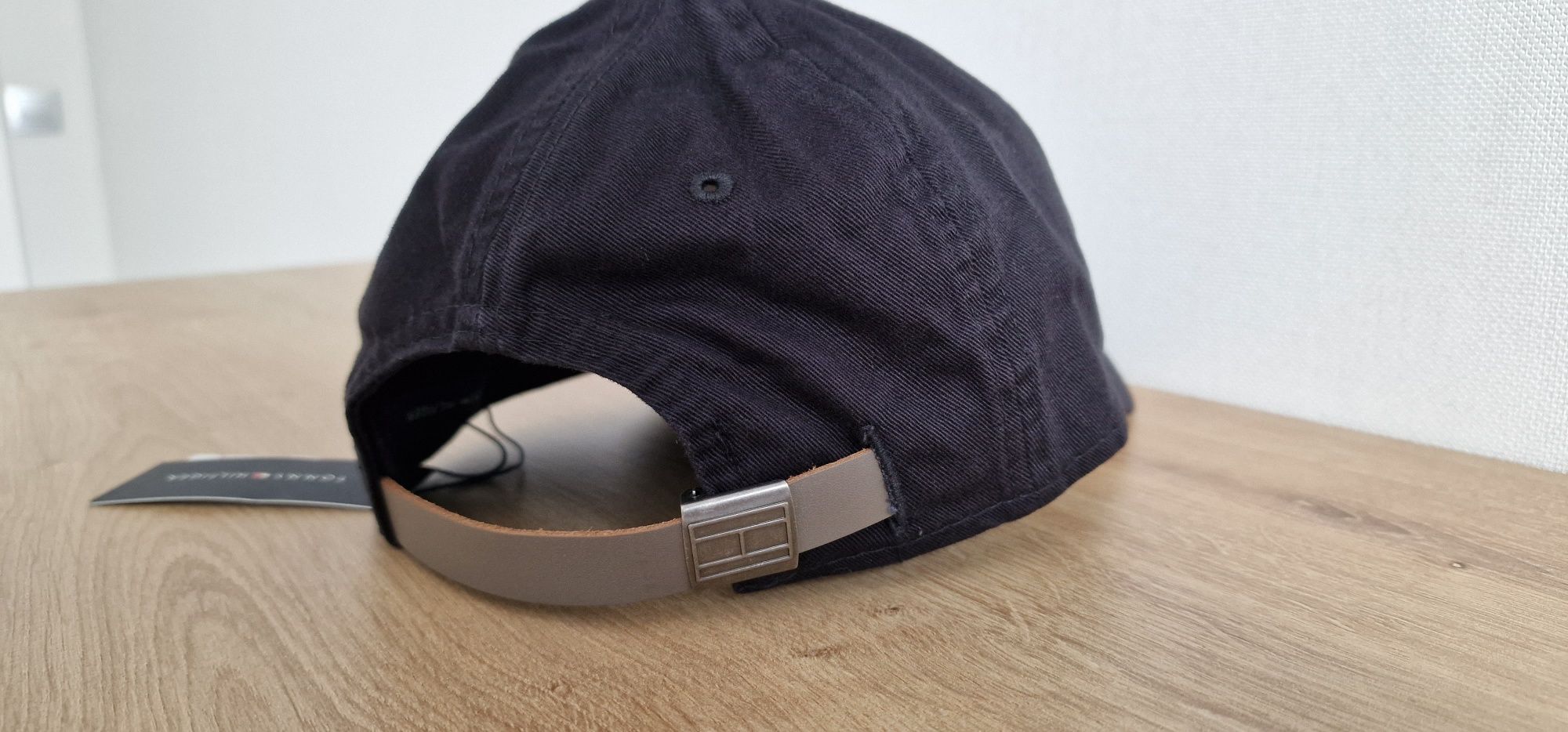 Кепки Tommy Hilfiger