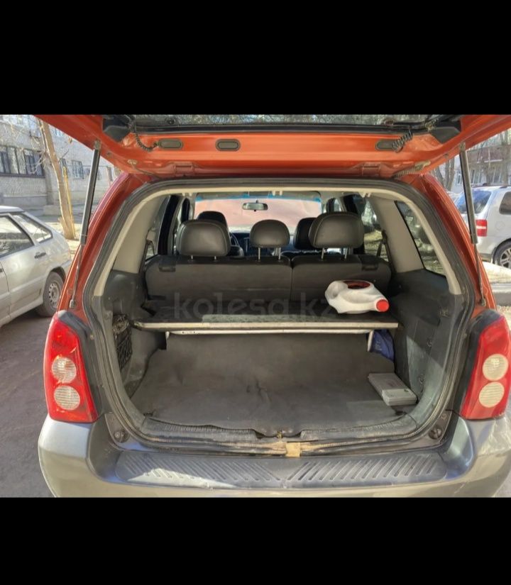 Продается Mazda Tribute 2005г