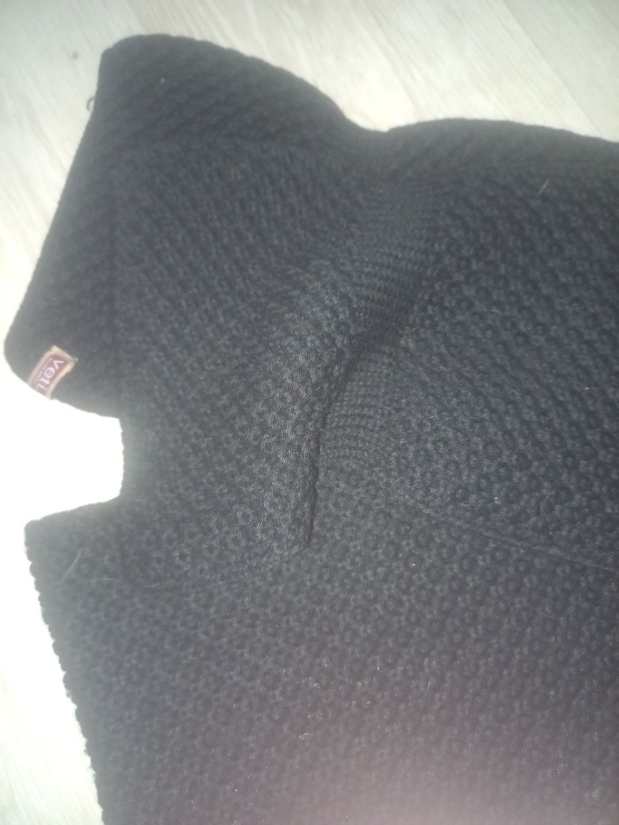 Продам два шарфа, шерсть, 120×30см, 2м×20см. Турция