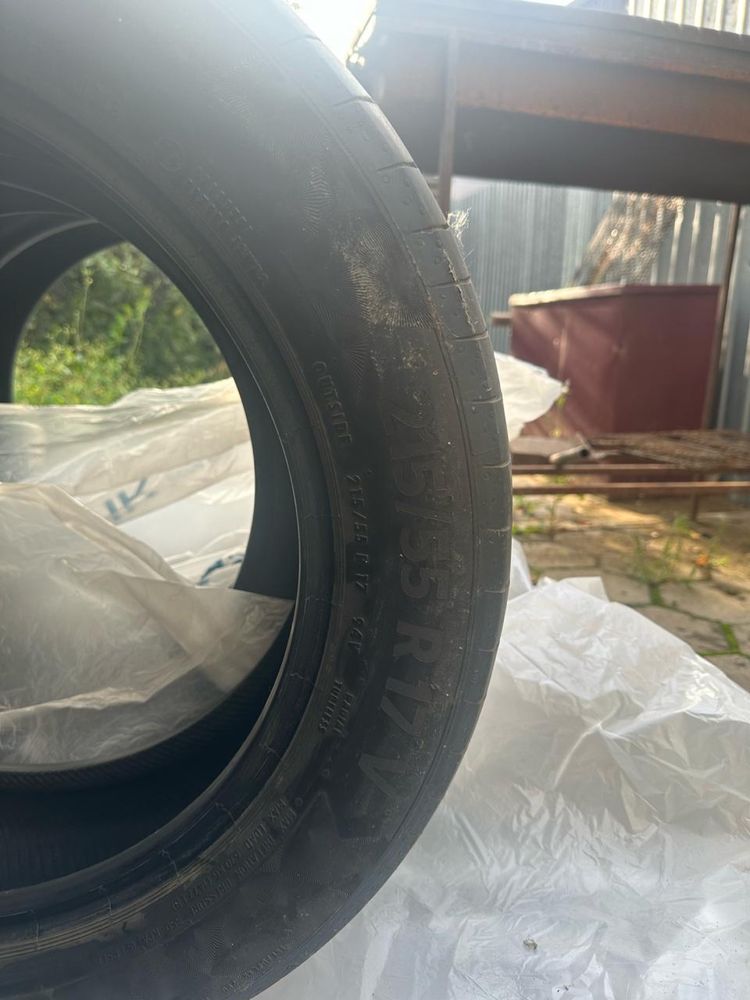 Шины лето 215/55R17 Continental