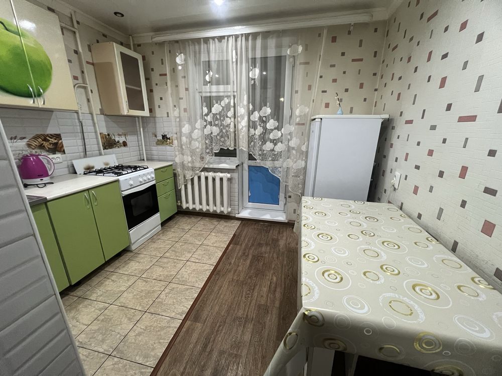 11 мкр евро ремонт , чистая , без запаха