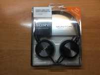 Продаю новые наушники Sony ZX - 300