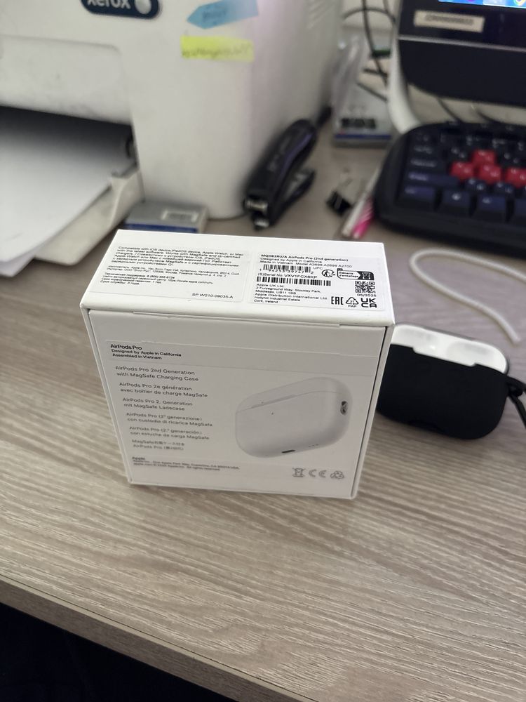 Продам AirPods Pro