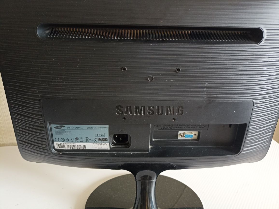 Мониторы от 19 до 24 HP, Samsung, Acer, Philips