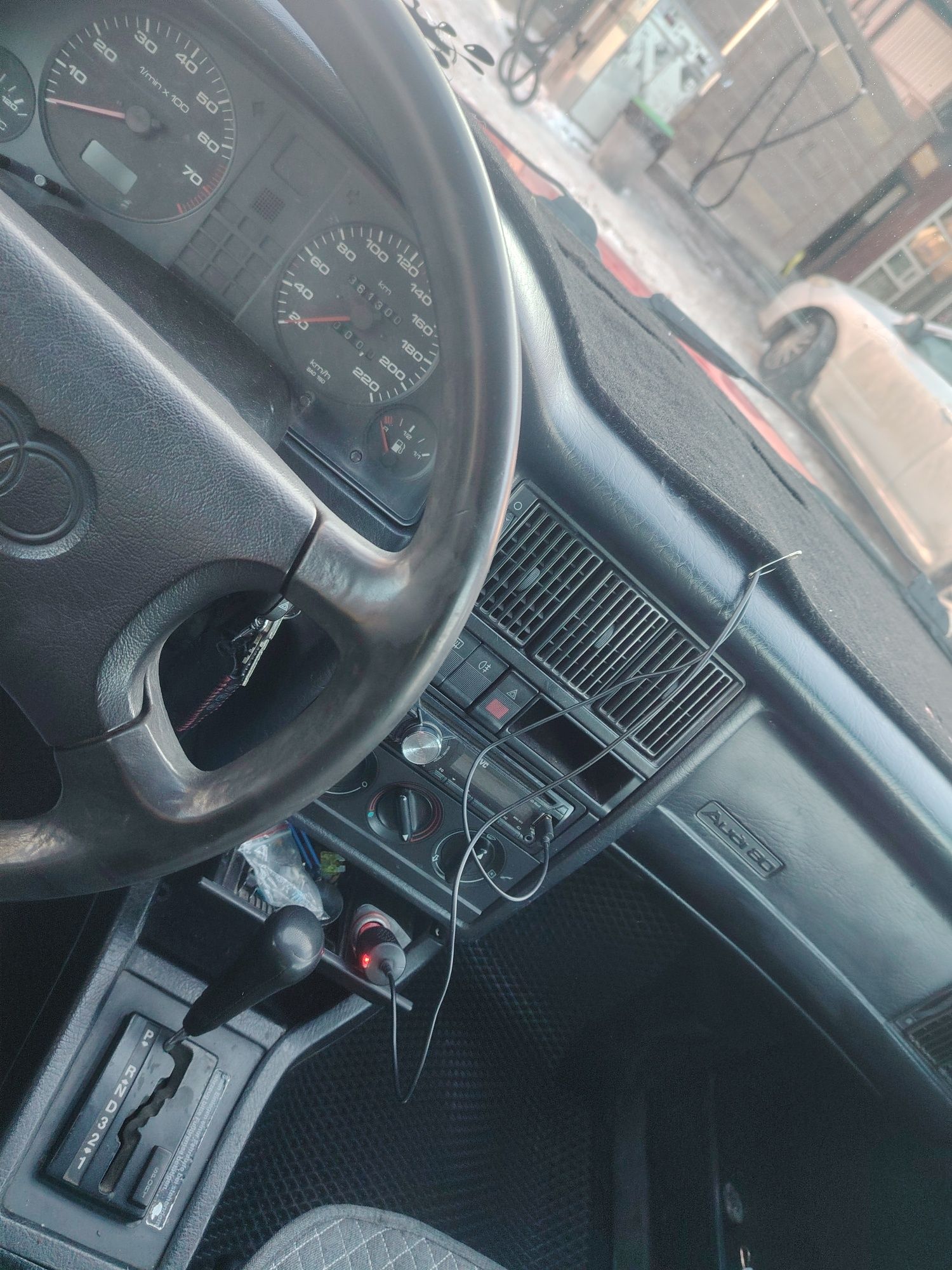 Продам Ауди В4 кпп автомат