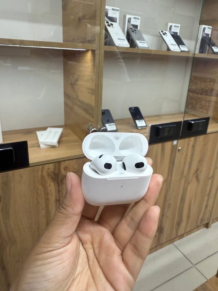 AirPods 3 series