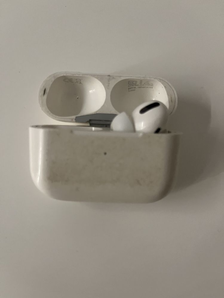 Продам наушник Airpods pro 1 правый