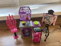 Набор мебели Арт Класс/Монстр хай/Monster High