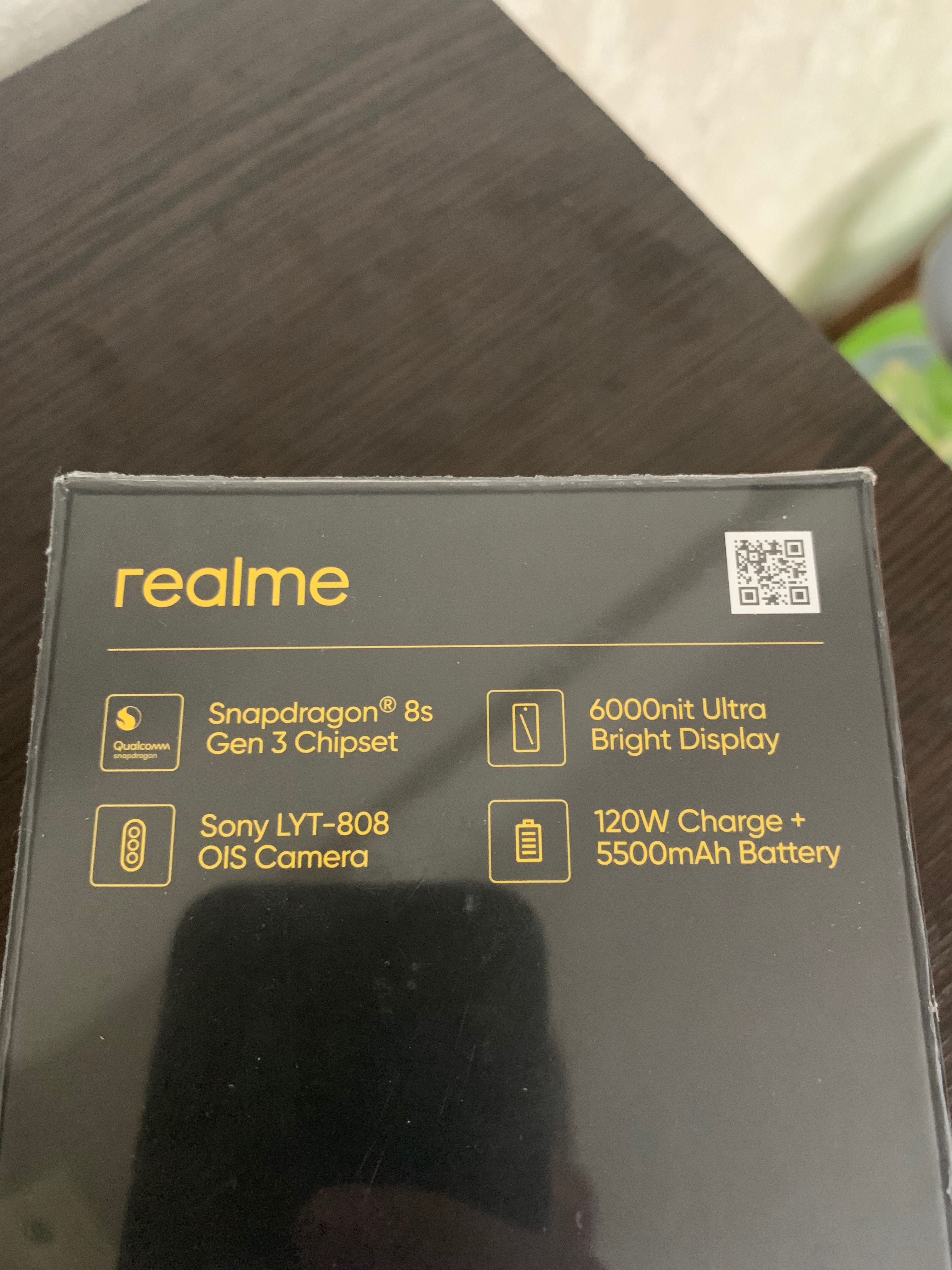 Realme GT 6 НОВЫЙ 12/256
