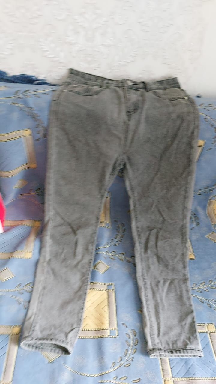 Продам срочно джинсы