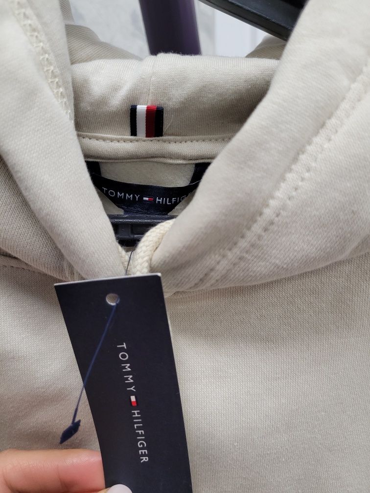 Худи Tommy Hilfiger