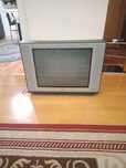 Продам телевизор марки LG