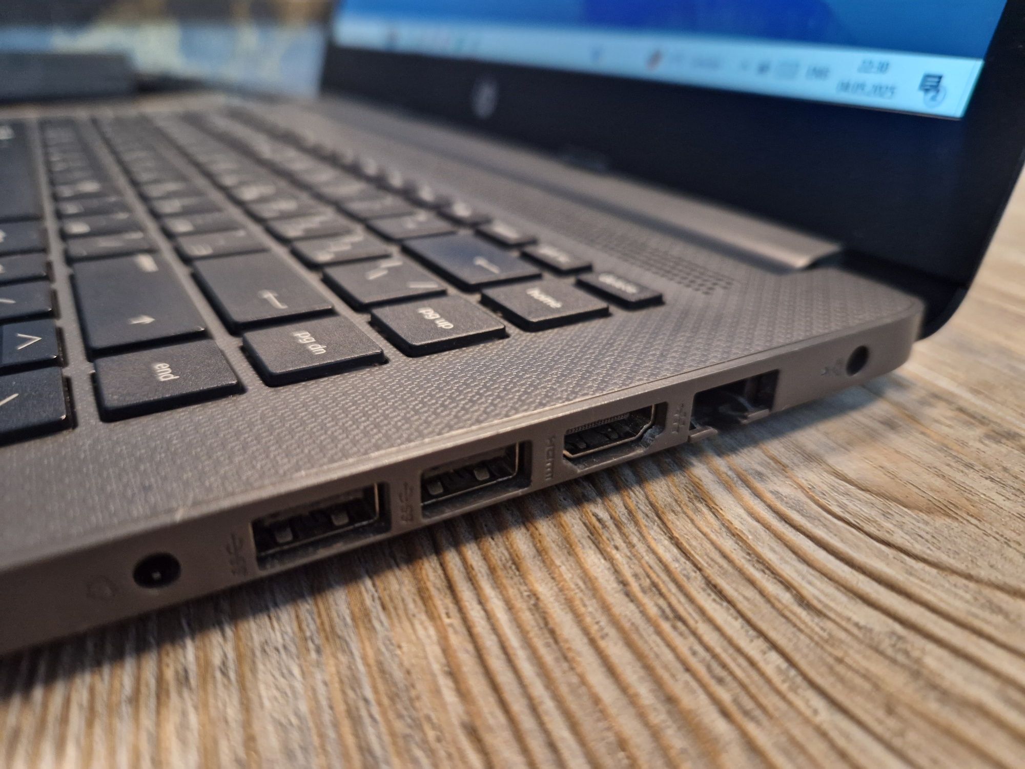 Ноутбук HP 240G7 для работы