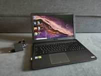 Asus Intel® Core™ i3-7020U / GEFORCE MX 110 2GB