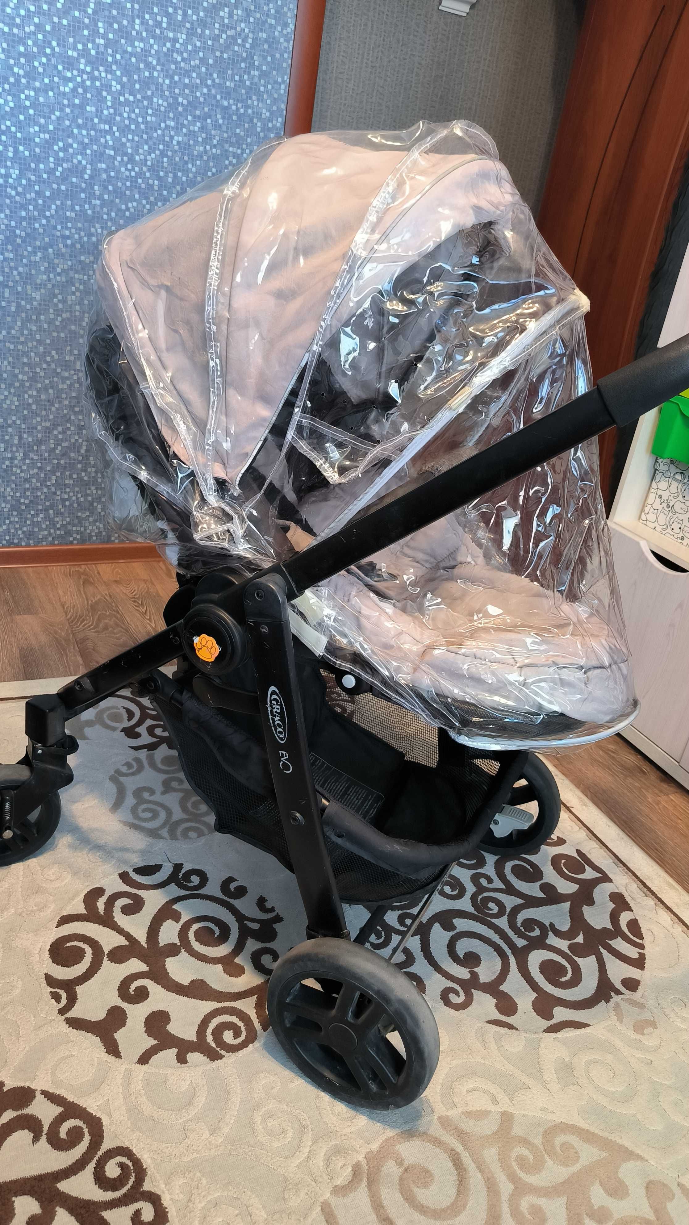 Коляска Детская GRACO EVO в хорошем состоянии.