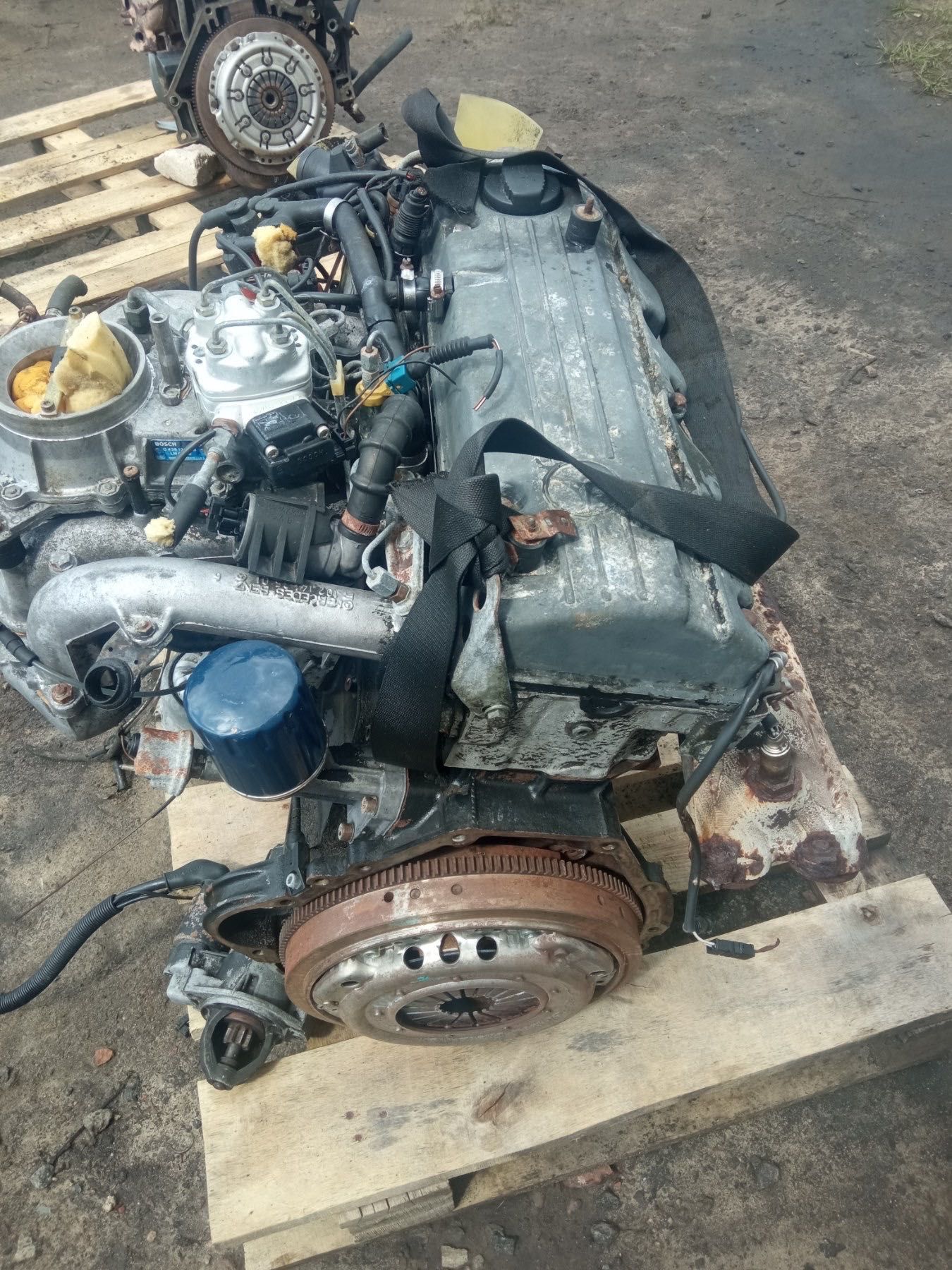 Двигатель Mercedes Benz E class W124 2.0 I M102.960