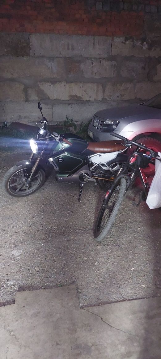 Электромотоцикл super soco tc