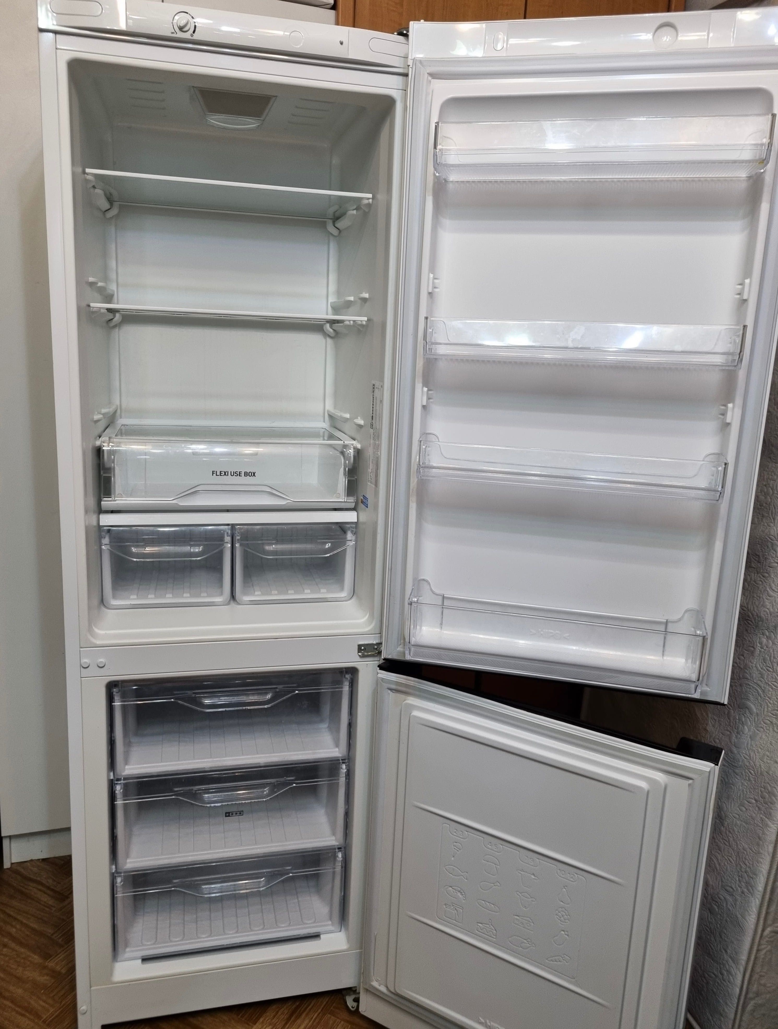 Холодильник indesit ds4180