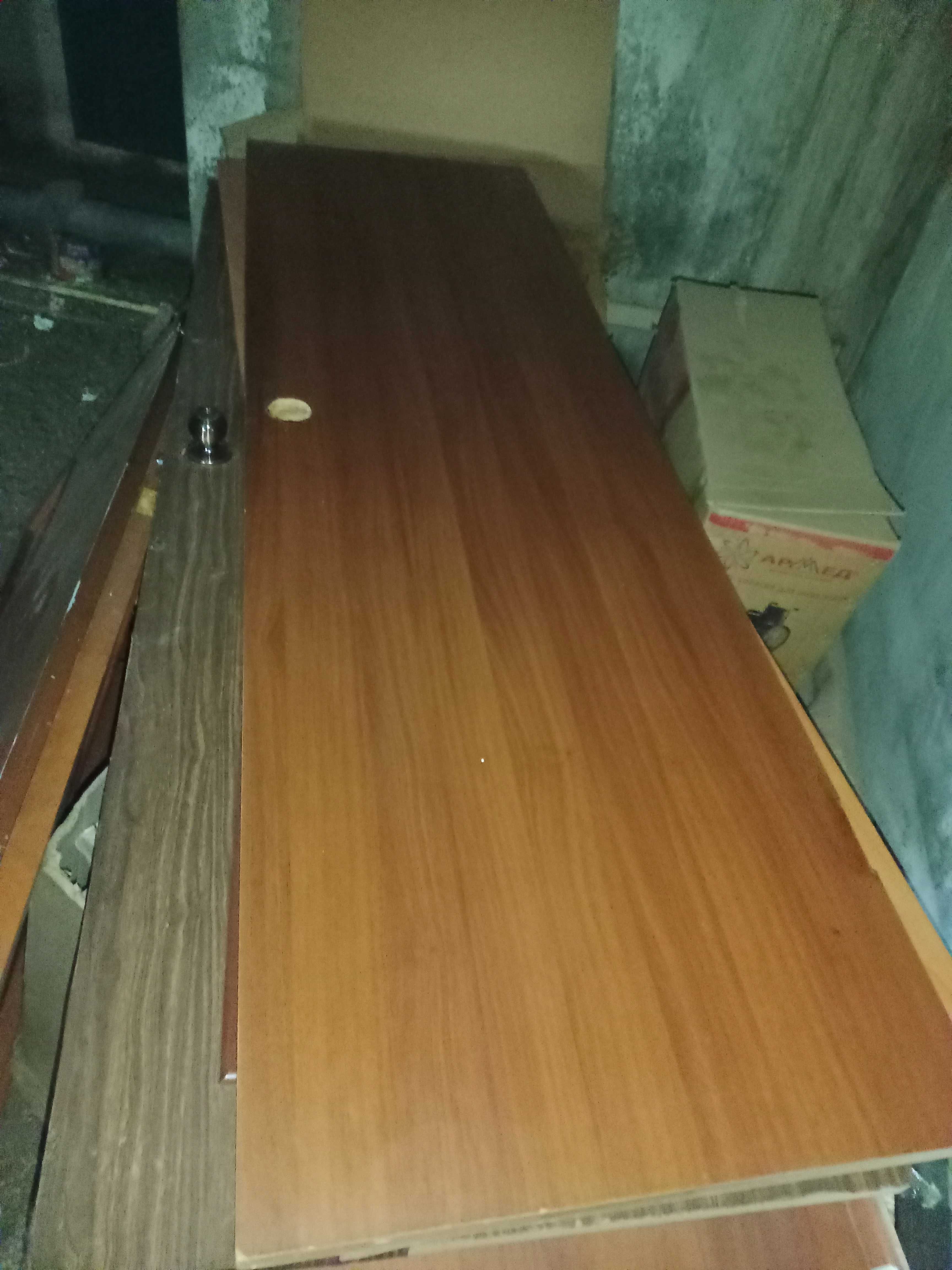 Продам двери размеры 80/200см и 70/200см и 60/200см 6мкр(кунаева)