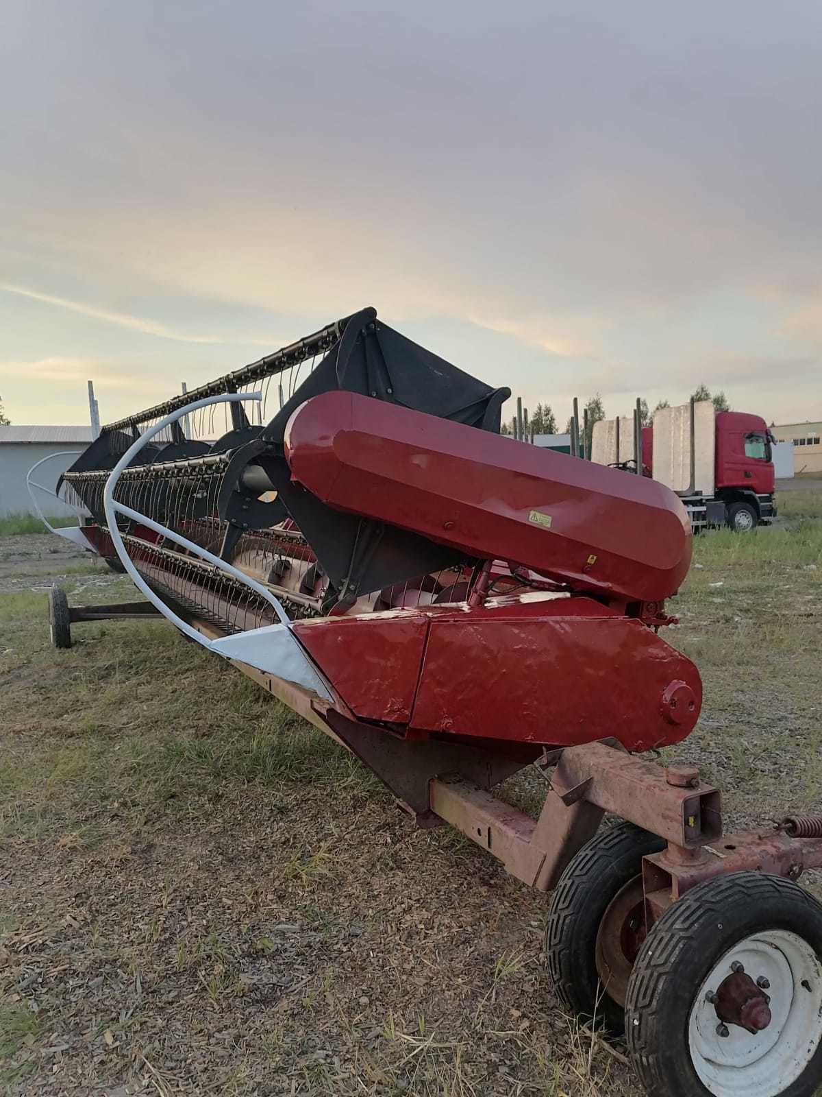 зерноуборочный комбайн Есиль 760 (Палессе)