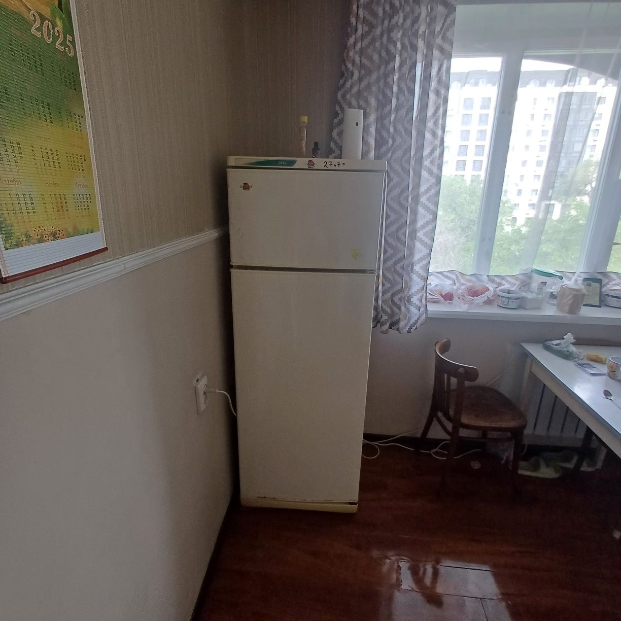 Продам холодильник