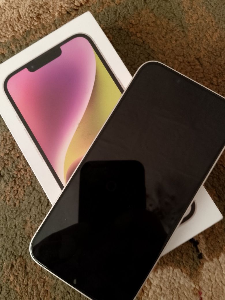 iPhone 14, в идеальном состоянии