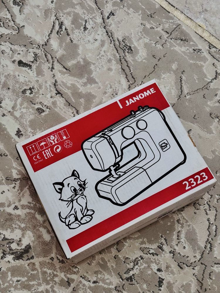 Продаю швейную машину Janome 2323