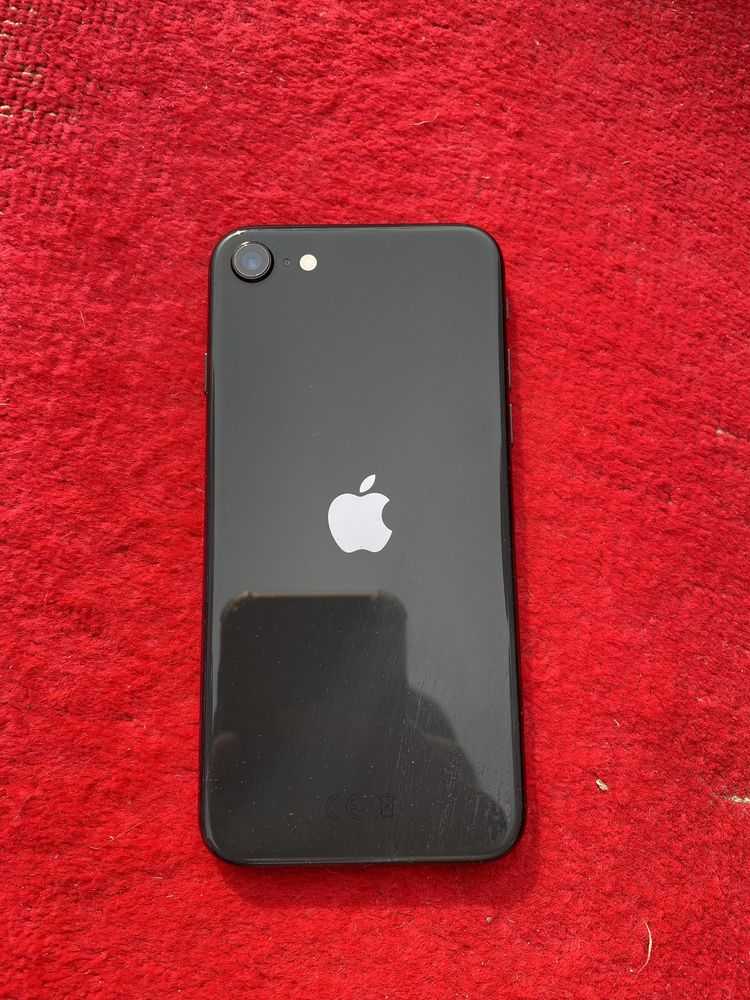 iphone se 2020 в хорошем состоянии