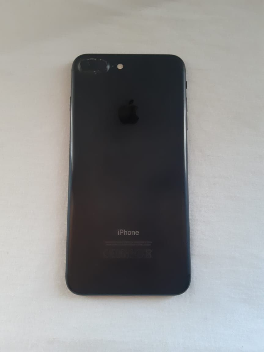 Продам Айфон 7 + 32 ГБ