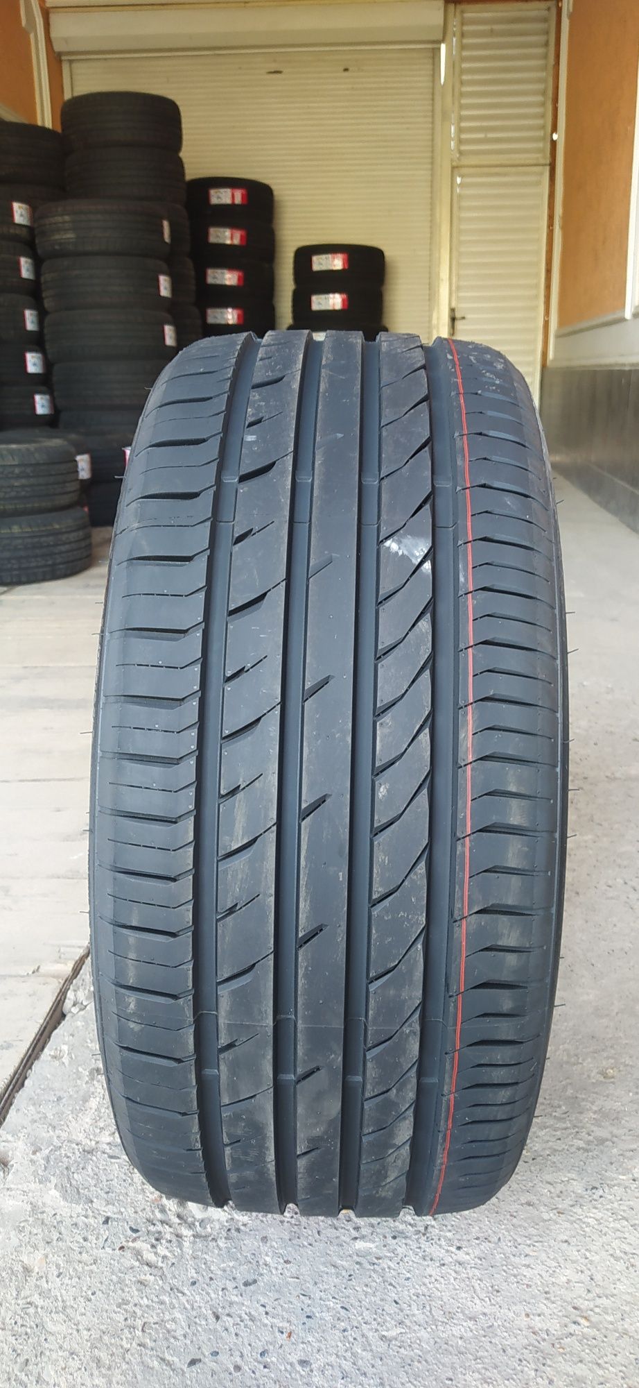 245/40R19 Three-A ECOWINGED 98Y