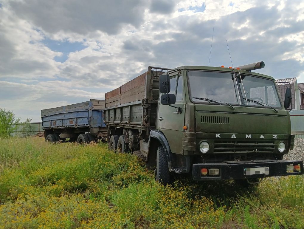 Продам КамАЗ сельхозник с прицепом