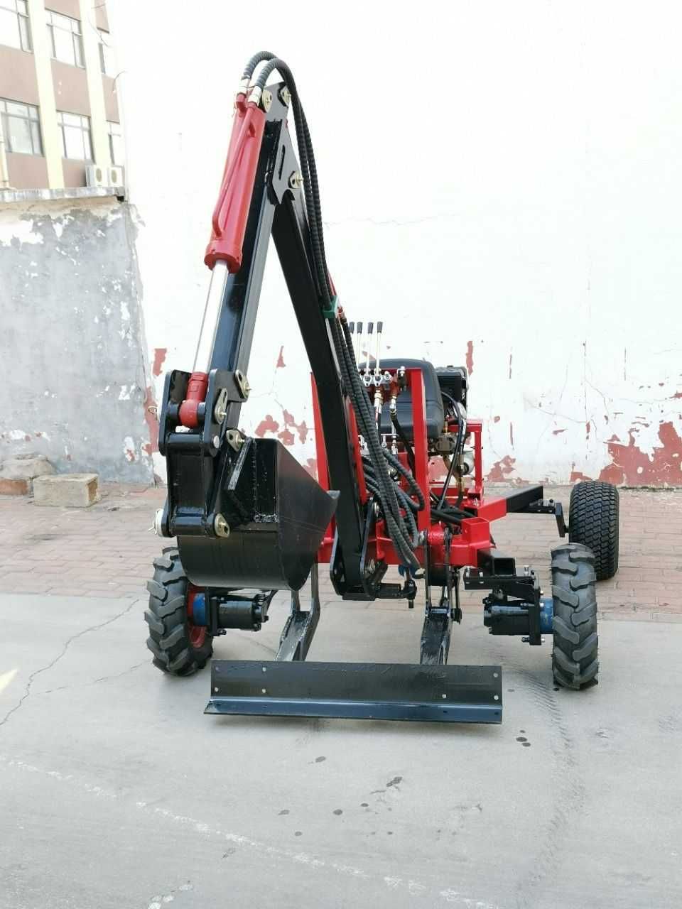 Прицепной самоходный мини-экскаватор MWM SE065 (Lifan 177)