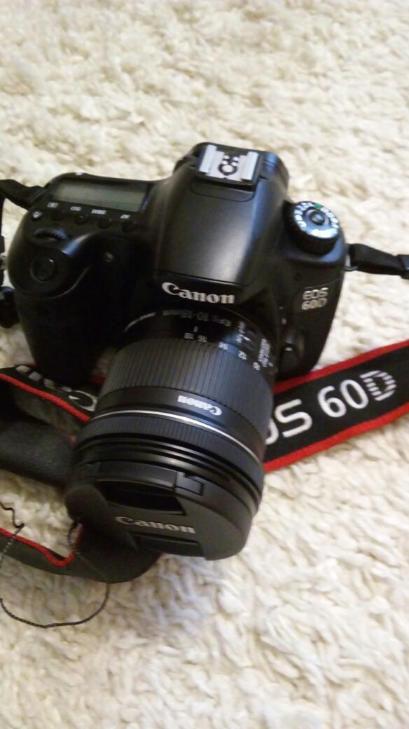 Продается CANON .