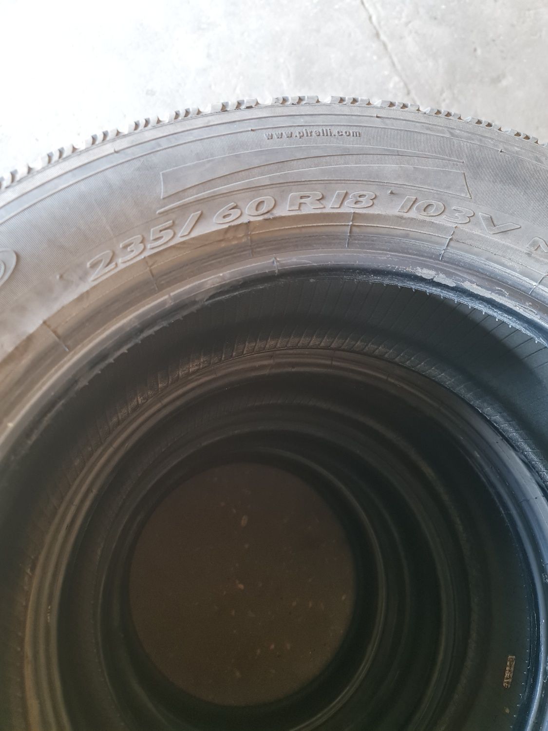 Автошина 235 60R18