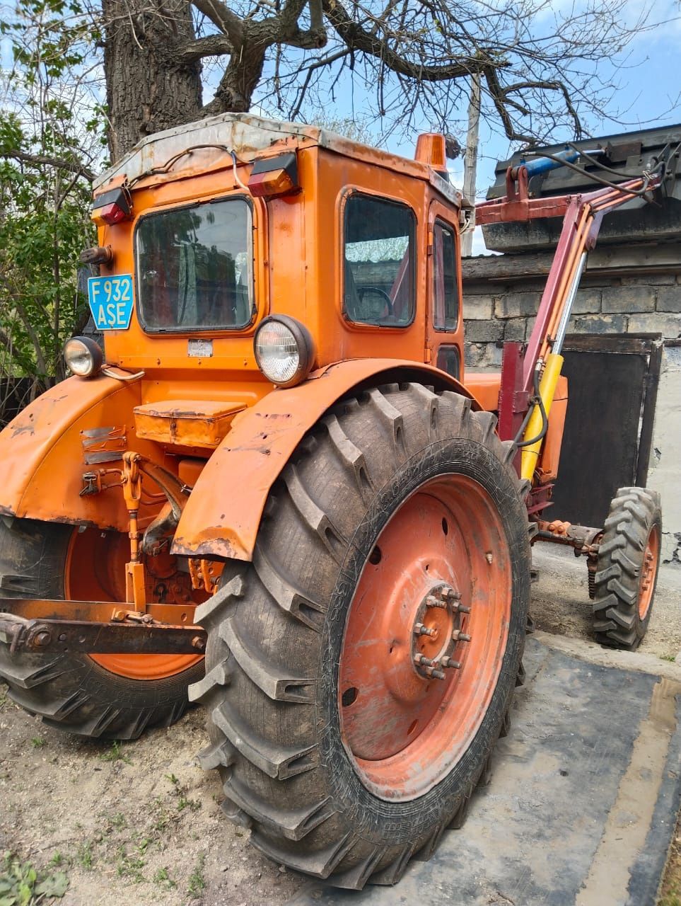 Продаю трактор Т-40