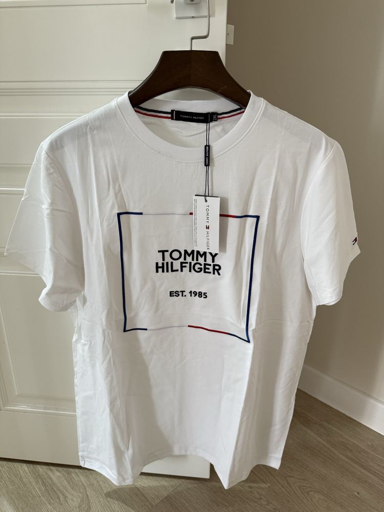 Футболка Tommy Hilfiger