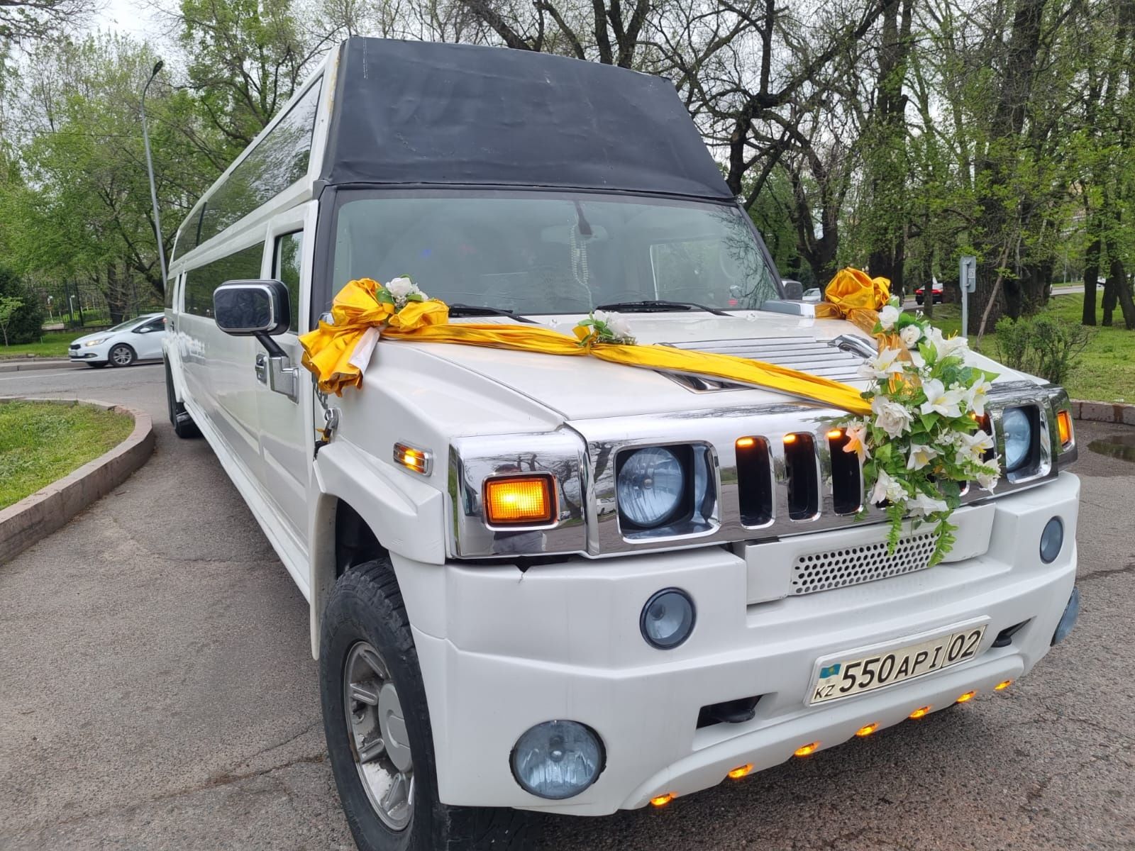 Розовый лимузин аренда прокат
