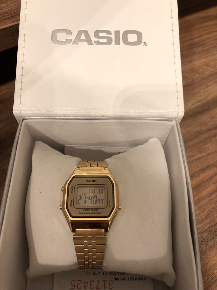 Часы Casio женские